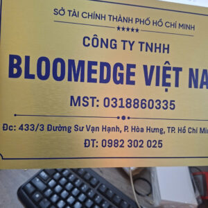 Bảng tên công ty mẫu 28