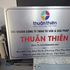 Bảng hiệu công ty mica M29